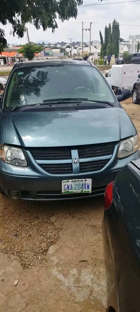 2007 Dodge Caravan — photo 1