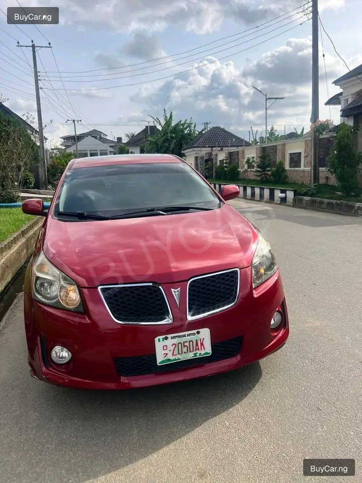 2010 Pontiac Vibe โ photo 1