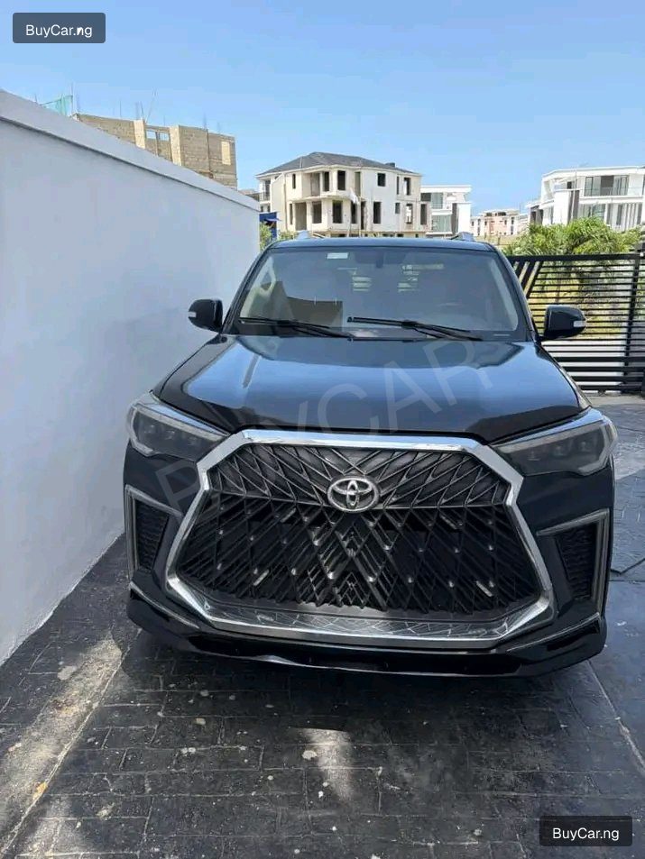 2022 Toyota 4Runner โ photo 1