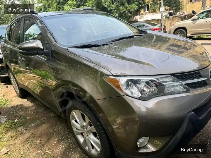 2013 Toyota RAV4 โ photo 1