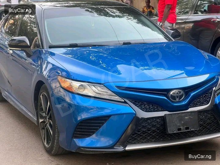 2020 Toyota Camry โ photo 1