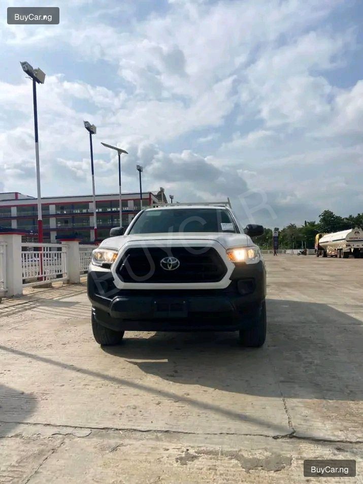 2020 Toyota Tacoma โ photo 1
