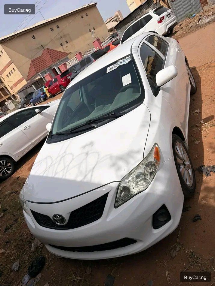 2013 Toyota Corolla โ photo 1
