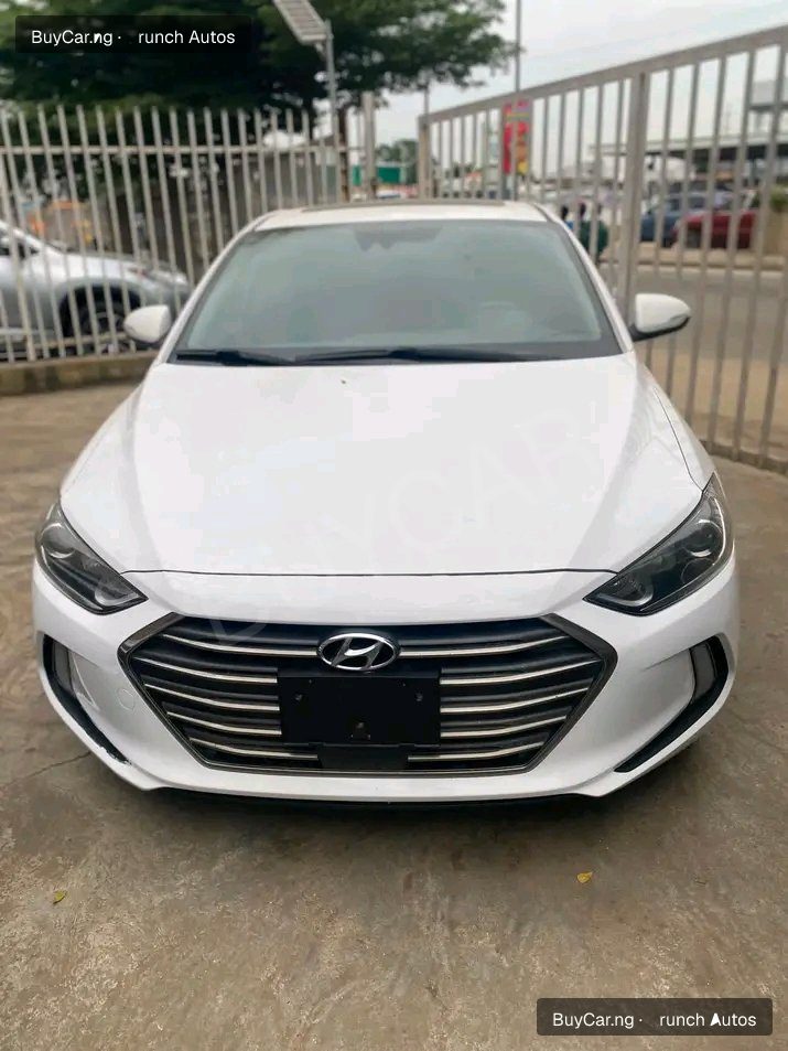 2018 Hyundai Elantra โ photo 1