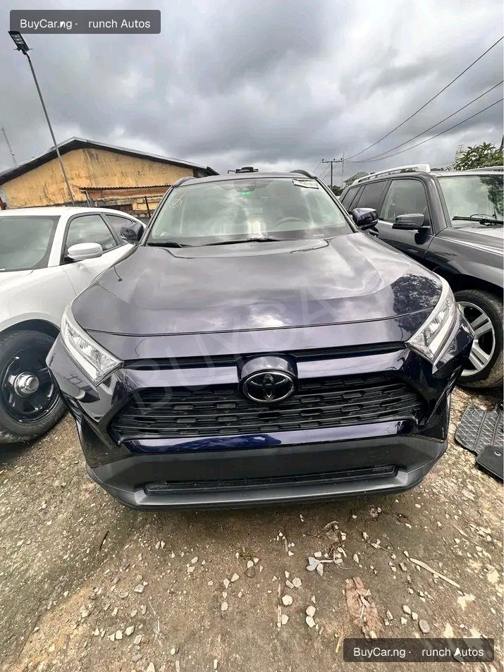 2021 Toyota RAV4 โ photo 1
