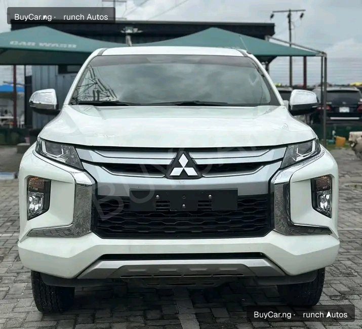 2024 Mitsubishi L200