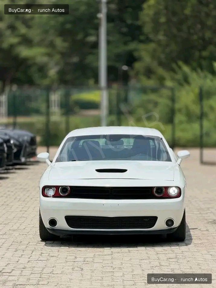 2022 Dodge Challenger โ photo 1