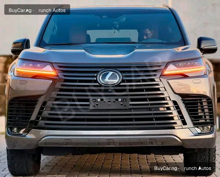 2024 Lexus LX600 Premium