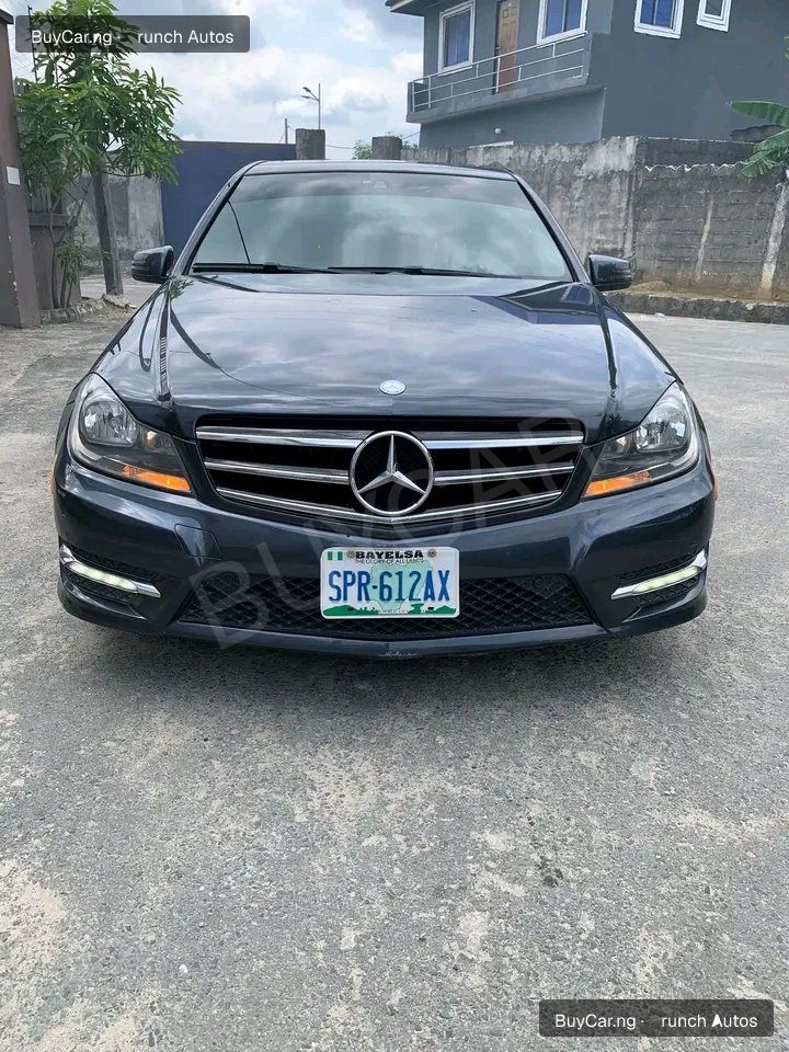 2014 Mercedes Benz C300 โ photo 1