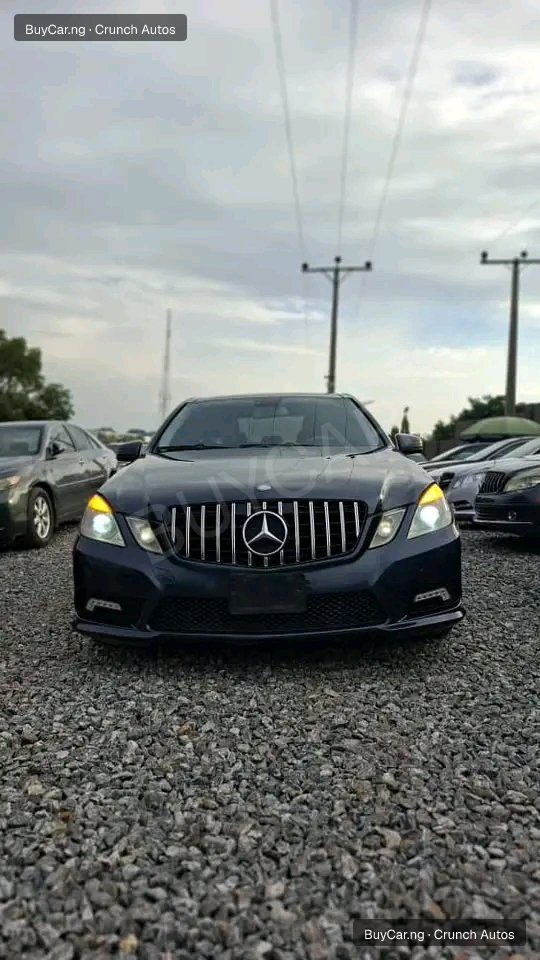2011 Mercedes E350 โ photo 1