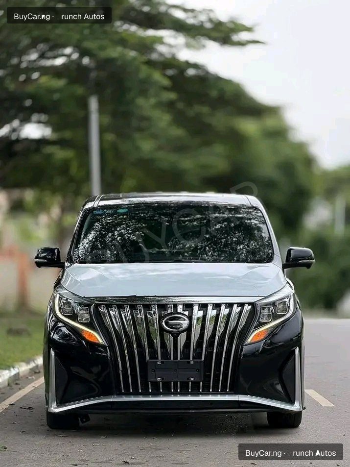 2020 GAC Trumpchi GM8 — photo 1