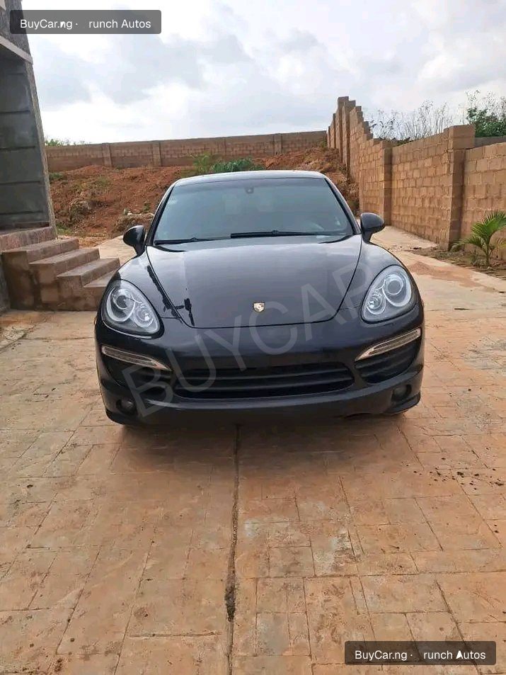 2012 Porsche Cayenne — photo 1