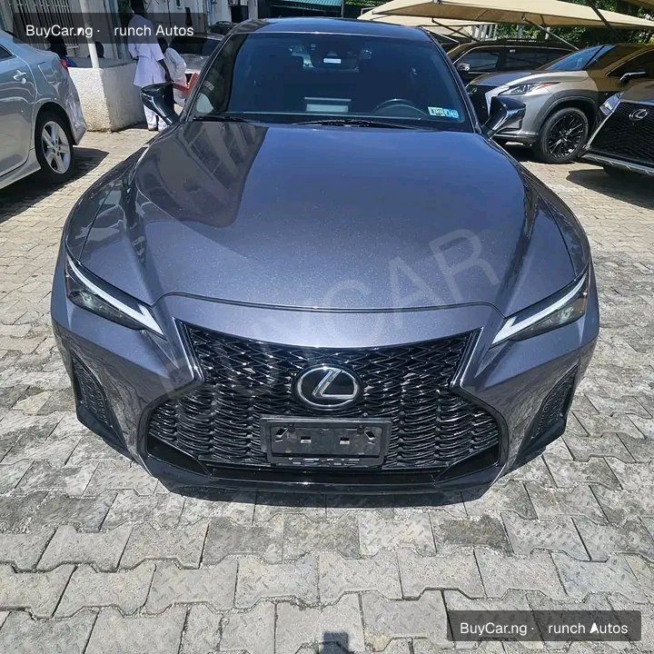 2021 Lexus IS-350 โ photo 1