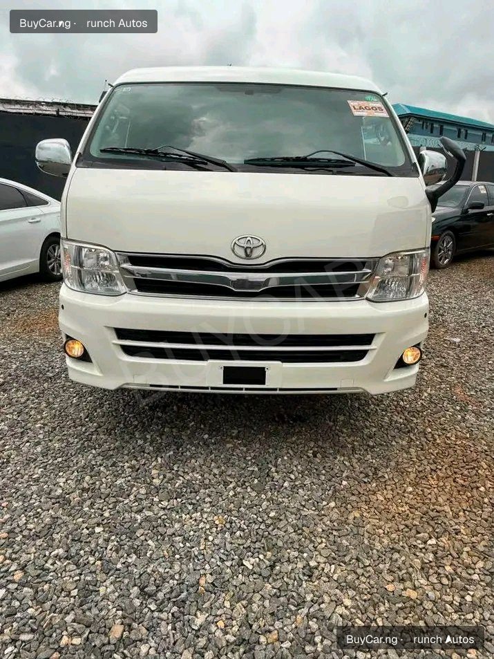 2012 Toyota Hiace