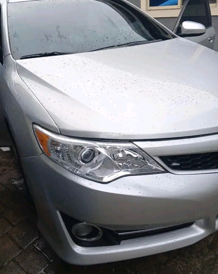 2014 Toyota Camry โ photo 1