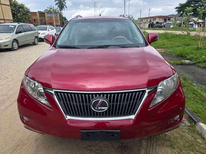 2010 Lexus RX350 โ photo 1