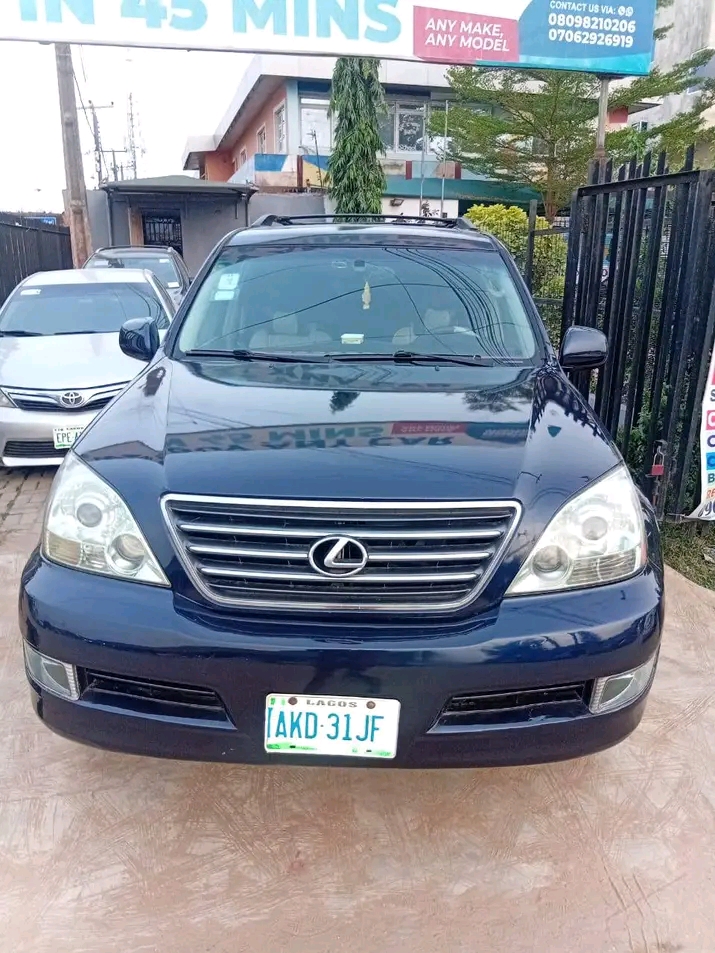 2005 Lexus GX470 โ photo 1