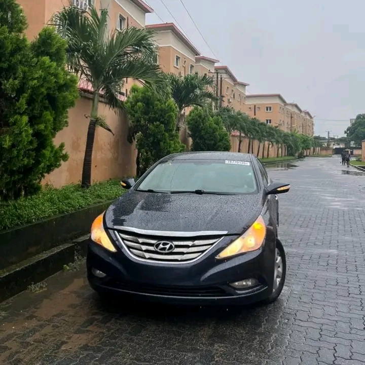 2013 Hyundai Sonata โ photo 1