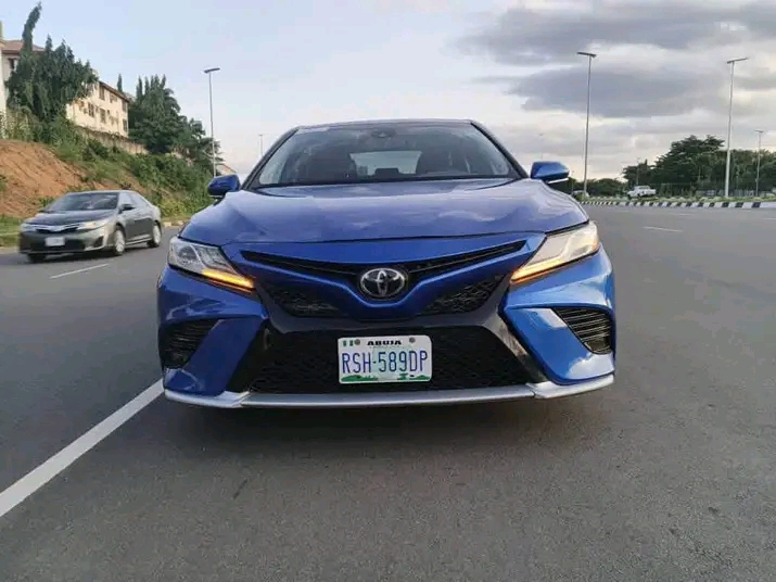 2020 Toyota Camry โ photo 1