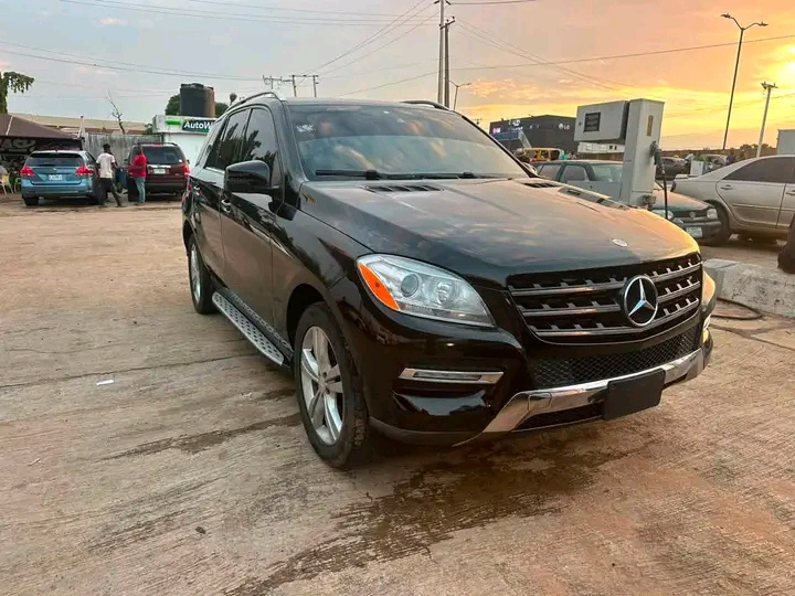 2015 Mercedes-Benz ML350 โ photo 1
