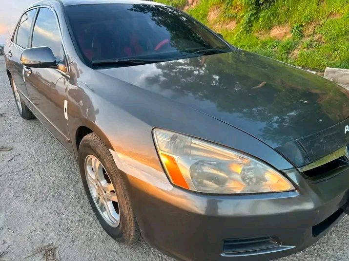 Honda Accord โ photo 1