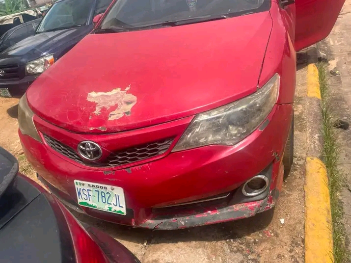 2013 Toyota Camry โ photo 1