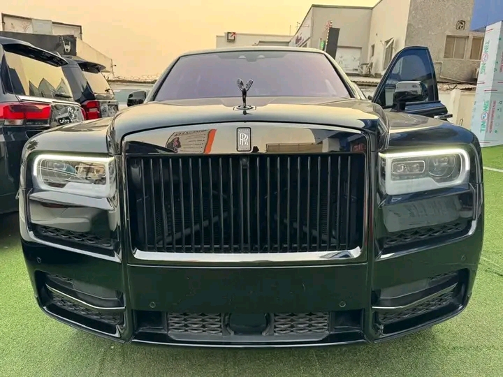 2023 Rolls-Royce Cullinan โ photo 1