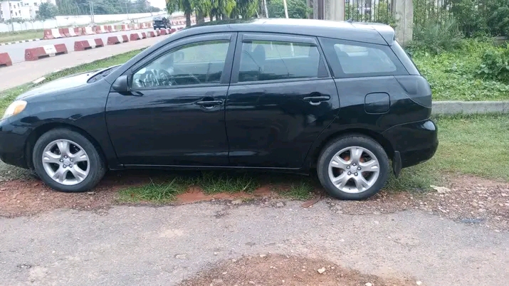 2006 Toyota Matrix โ photo 1