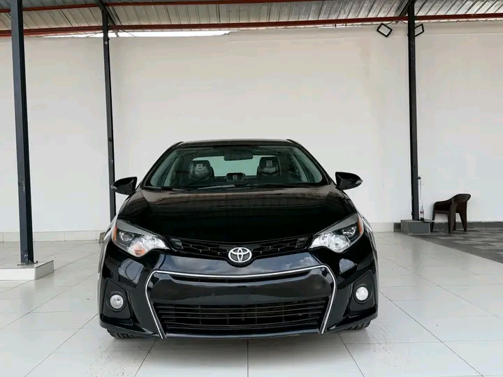 2014 Toyota Corolla โ photo 1