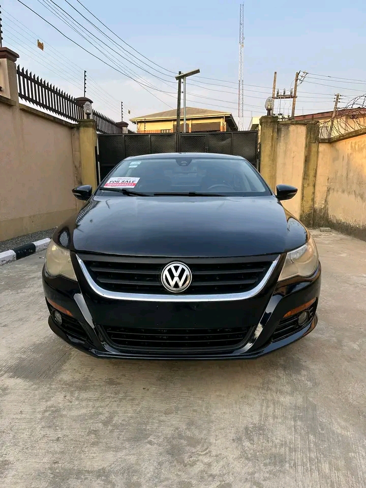 2012 Volkswagen Passat CC โ photo 1