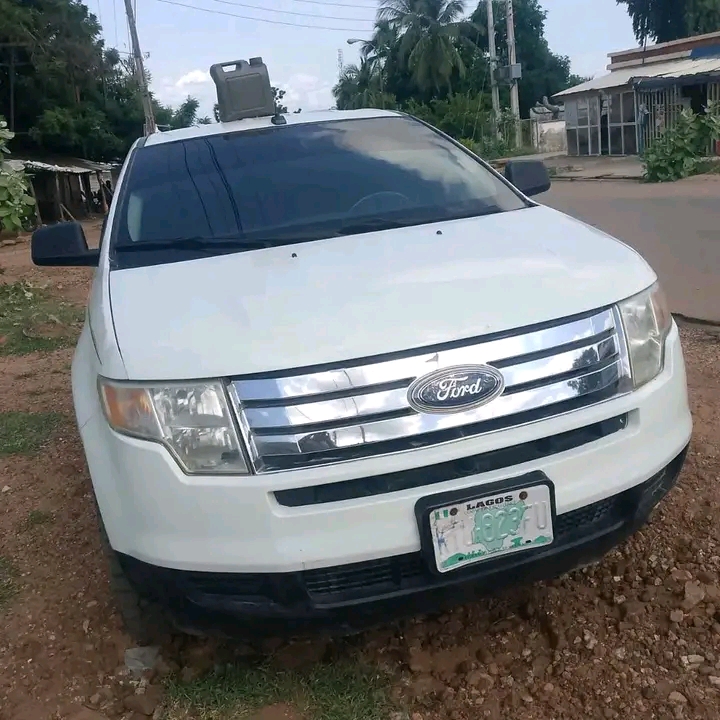 2016 Ford Edge โ photo 1