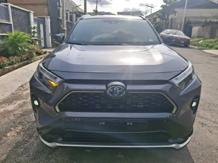 2024 Toyota Rav4 โ photo 1
