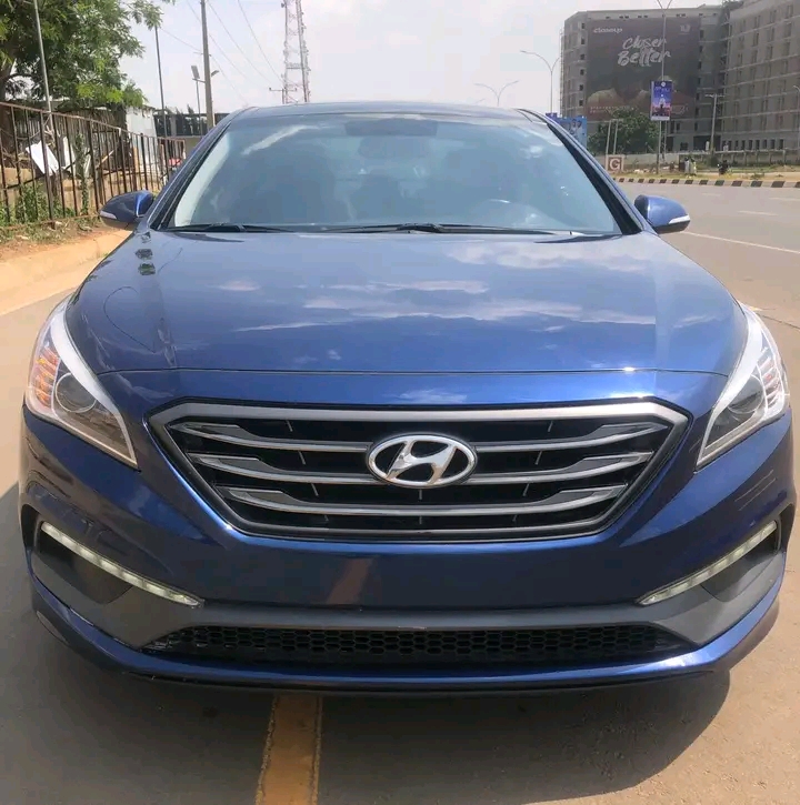 2015 Hyundai Sonata โ photo 1