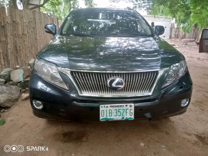 2025 Lexus Rx 400h โ photo 1