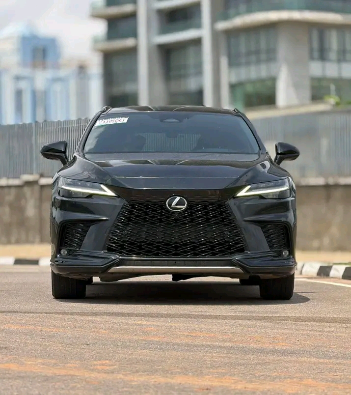 2024 Lexus RX 500h โ photo 1