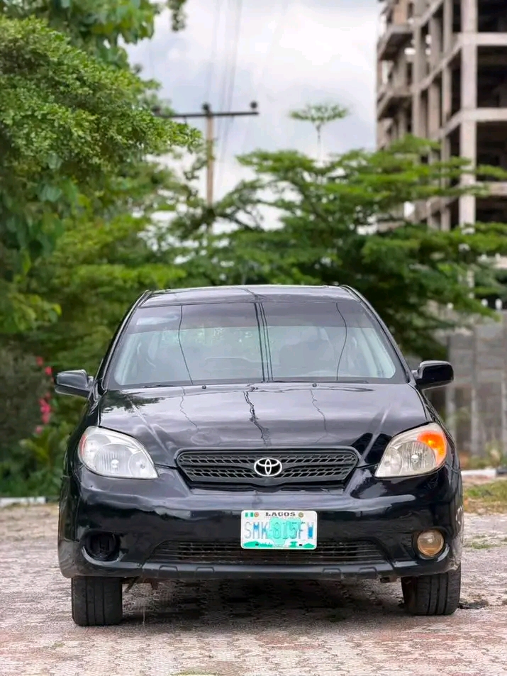 2006 Toyota Matrix โ photo 1