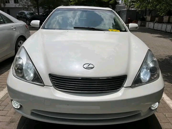 Lexus ES330 โ photo 1