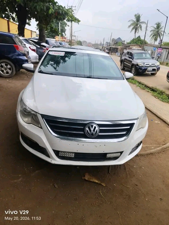 Volkswagen Passat โ photo 1