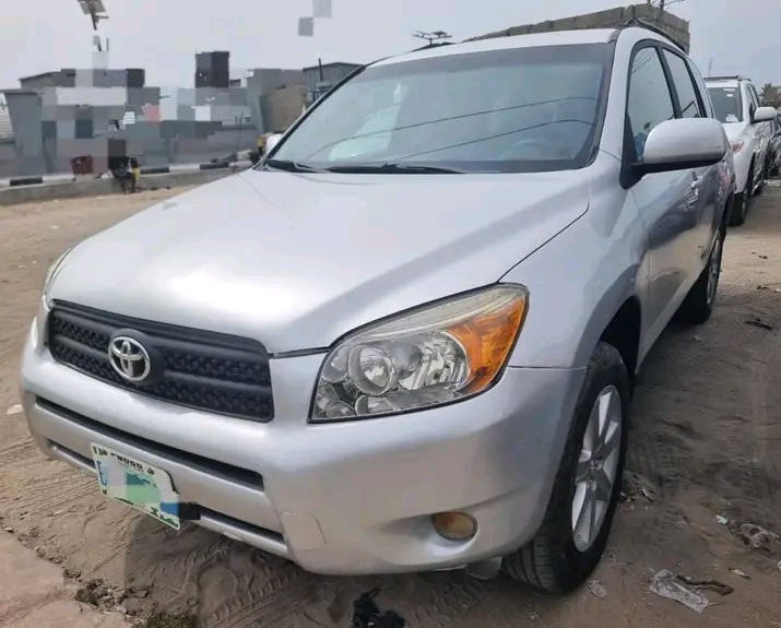 2008 Toyota RAV4 โ photo 1
