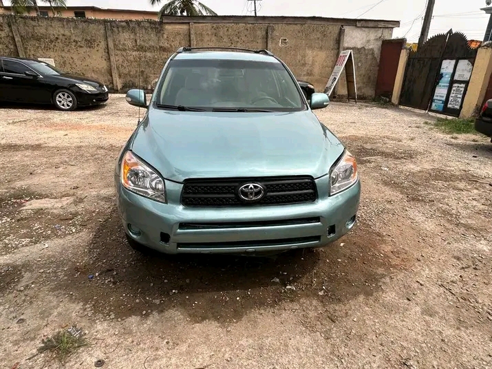 2009 Toyota RAV4 โ photo 1