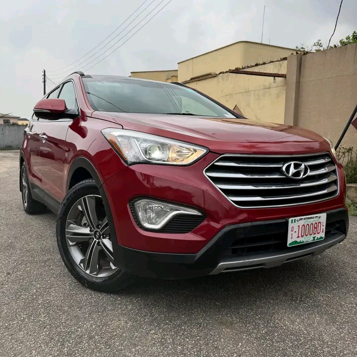 2014 Hyundai Santa Fe โ photo 1