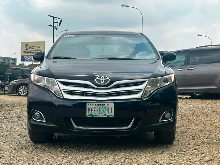 2012 Toyota Venza โ photo 1