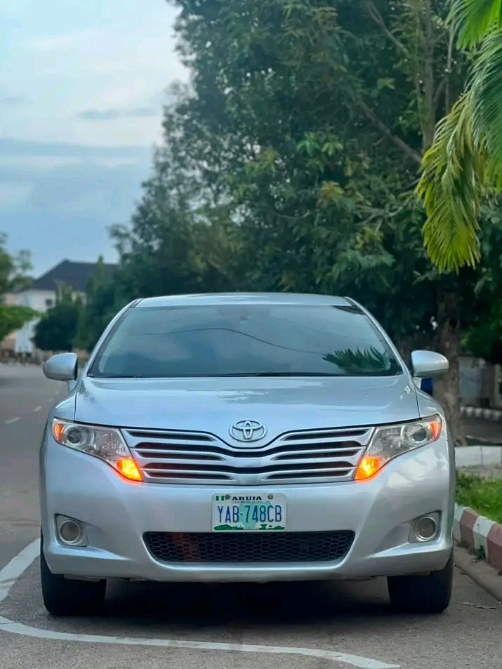 Toyota venza โ photo 1