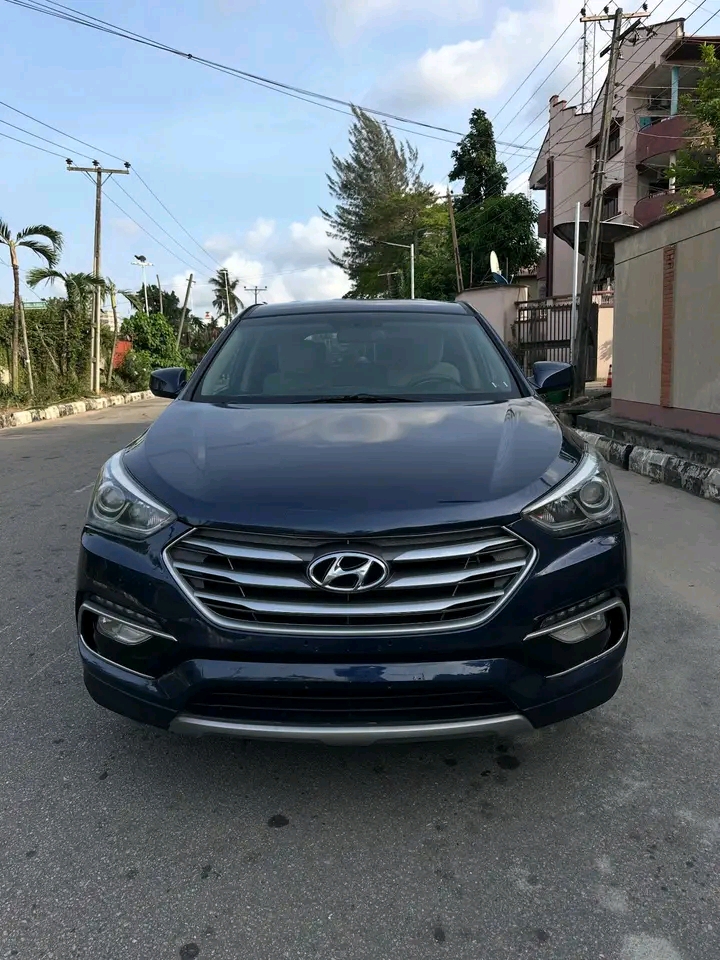 2018 Hyundai Santa Fe Sport โ photo 1