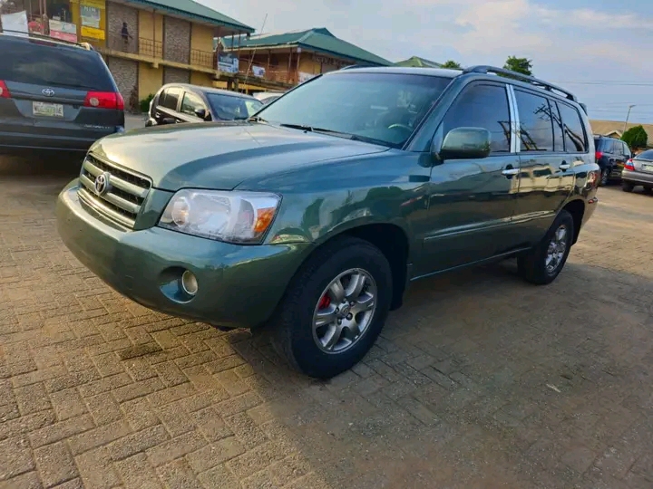 2006 Toyota Highlander โ photo 1