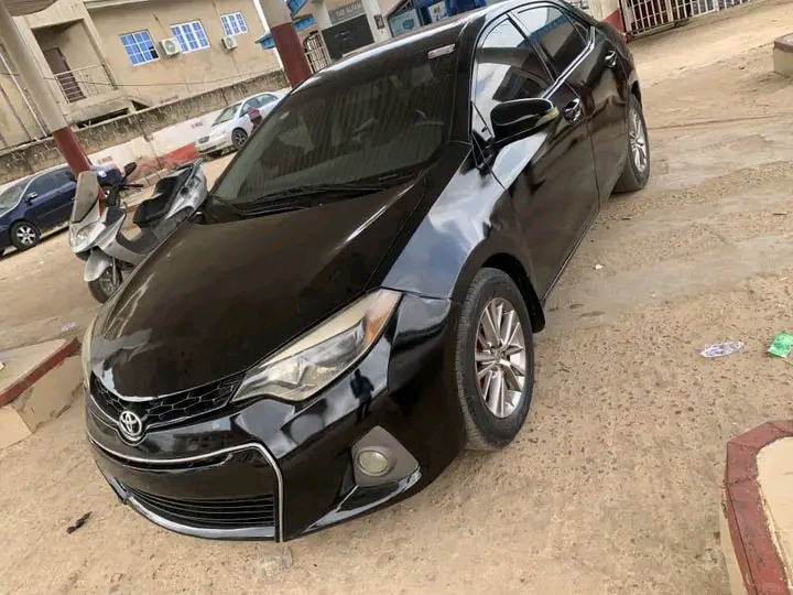 2015 Toyota Corolla โ photo 1