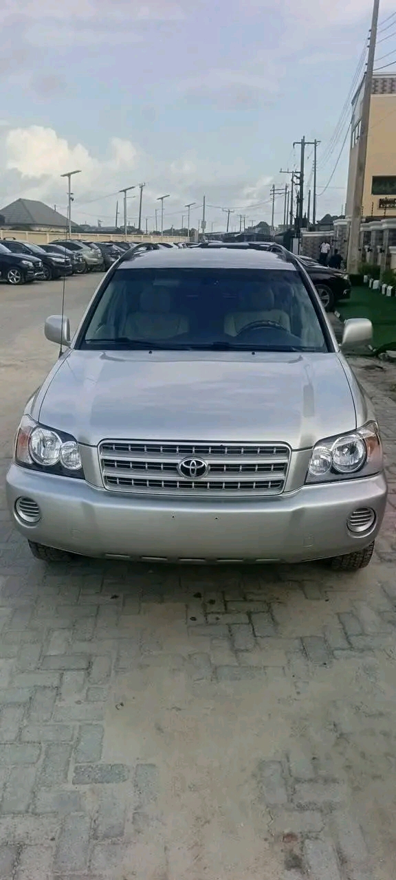 2003 Toyota Highlander โ photo 1