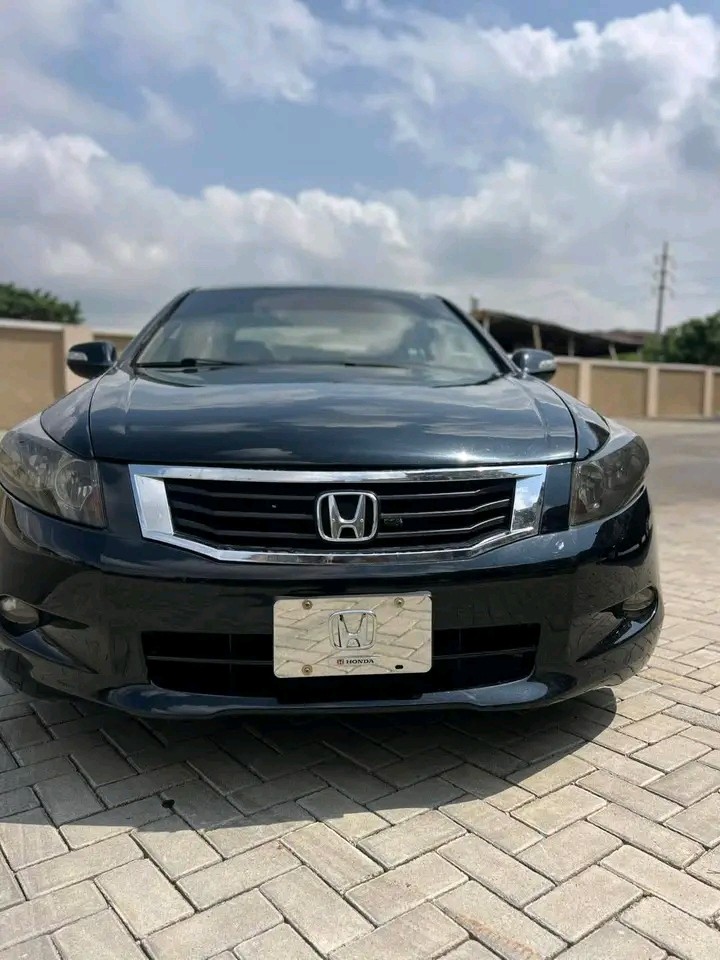 2010 Honda Accord โ photo 1