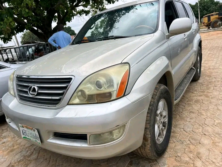 Lexus GX470 โ photo 1