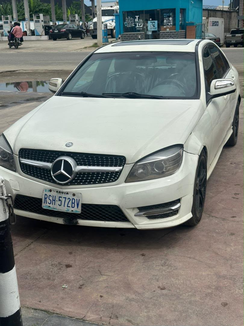 Mercedes Benz C300